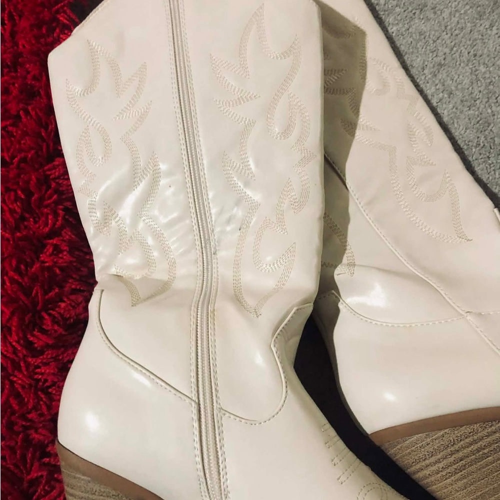 Forever 21 Cream Western Heeled Boots